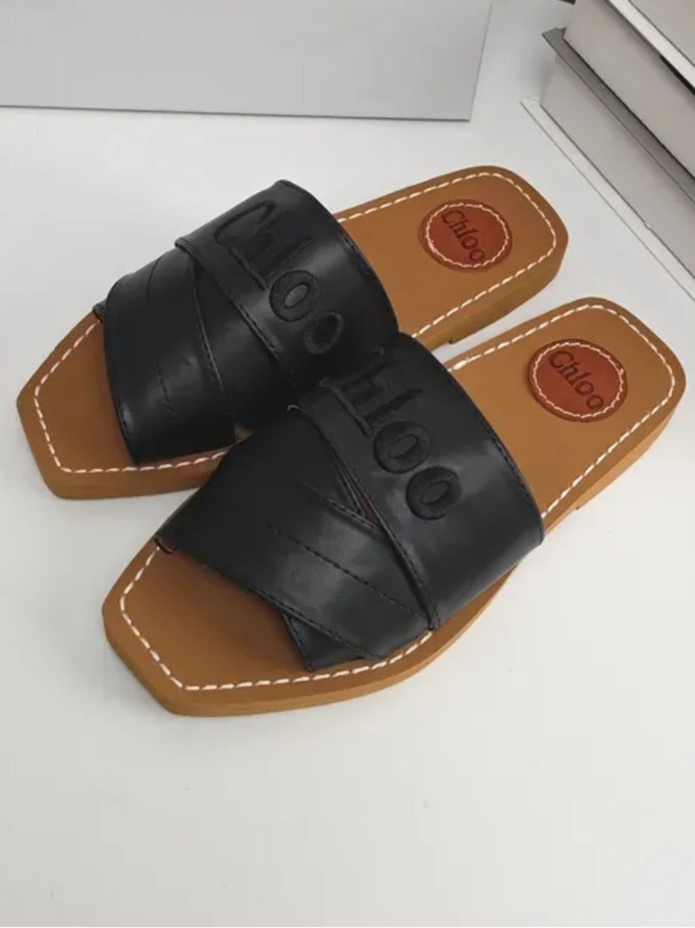 Source Unknown Black Leather Slide Mules with Tan Footbed
